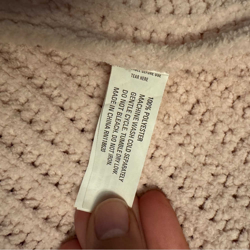 Pink Ribbed Knit baby blanket - Picture 2 of 3